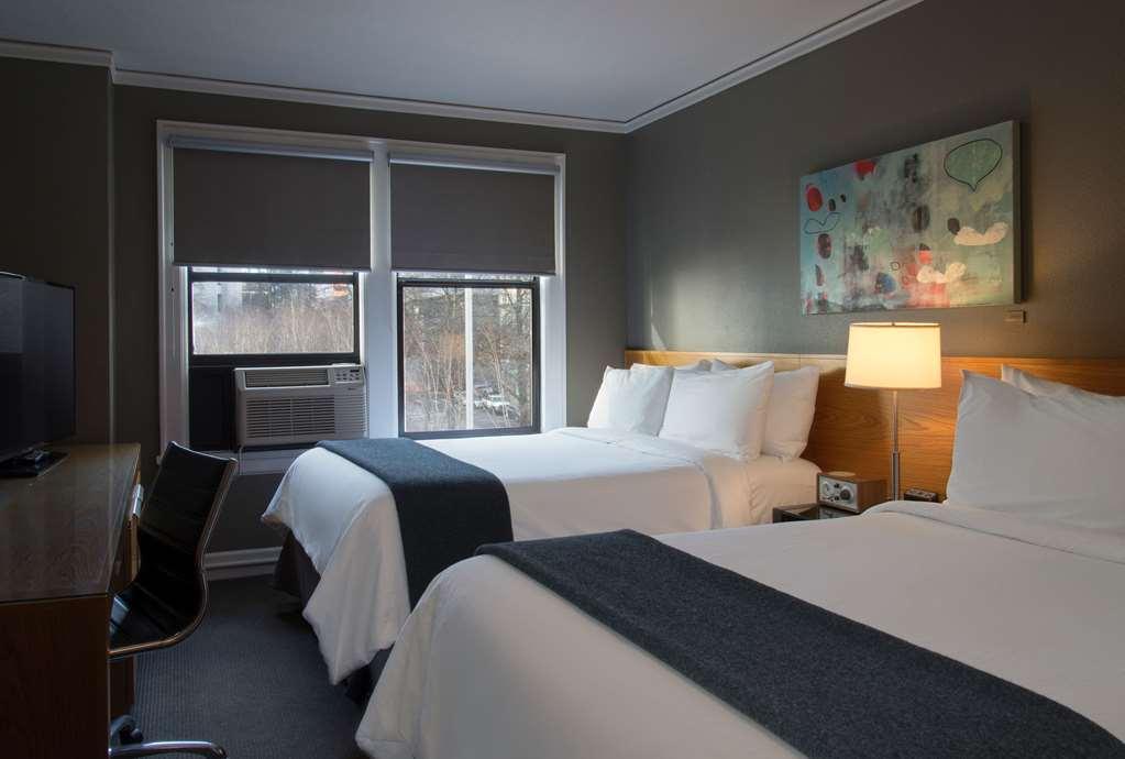 Max 3* Seattle